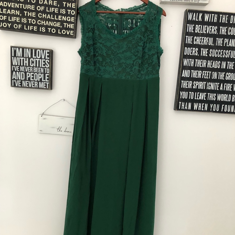 Plus Size Green Lace Maxi Dress
